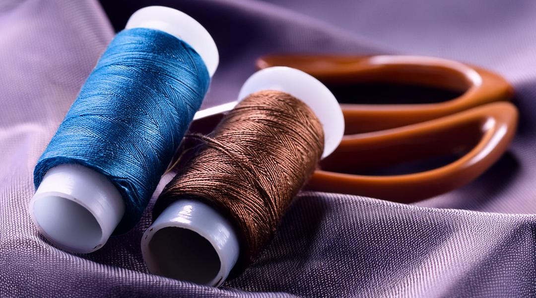 A Beginner’s Guide to Choosing the Right Thread and Fabric