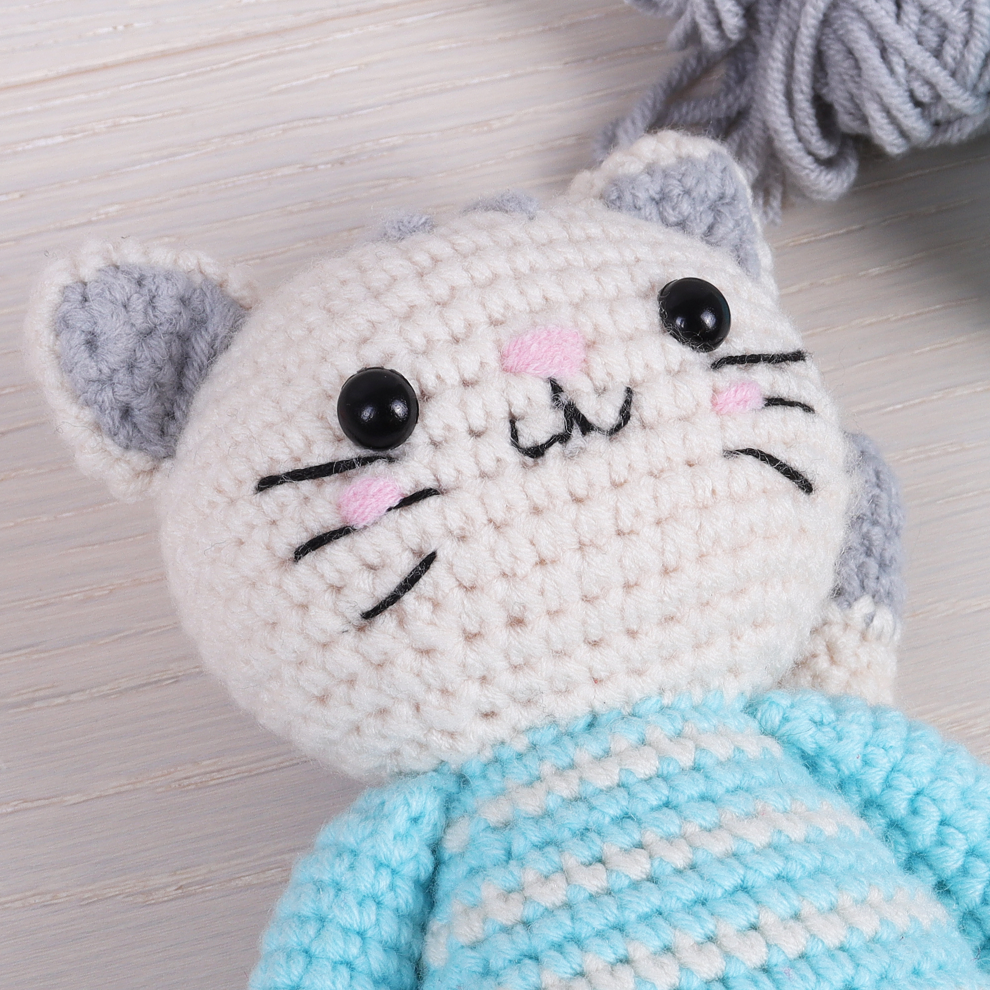 Crochet Kit: Amigurumi: Cat - Image 2