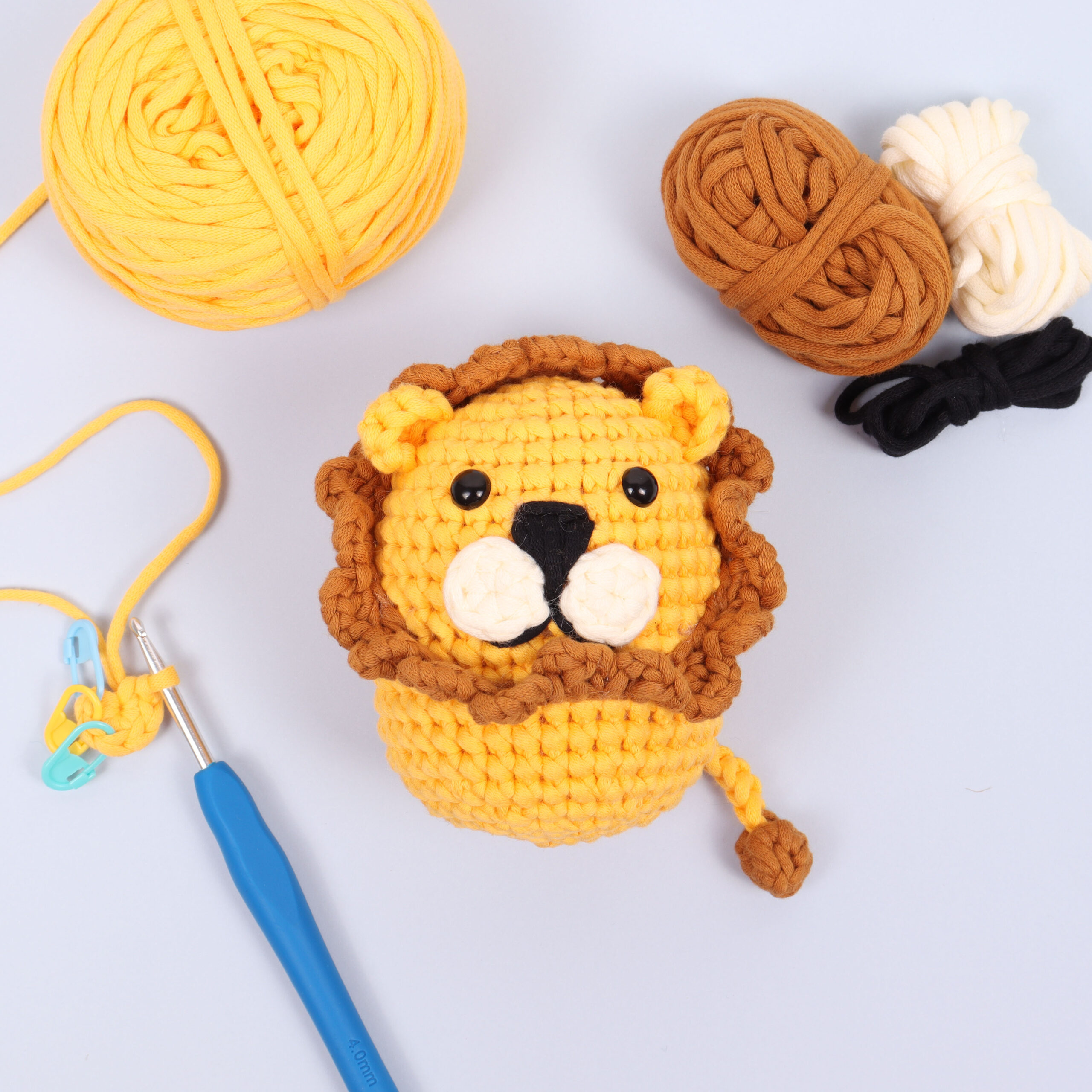 Crochet Kit: Amigurumi: Lion - Image 4