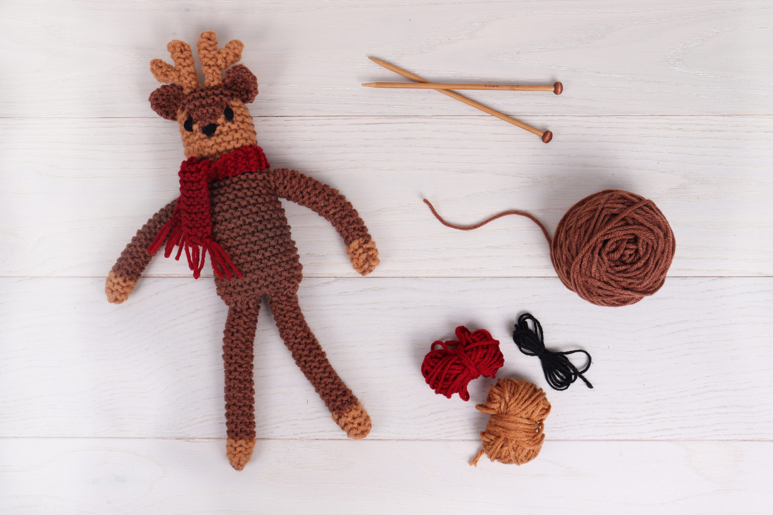 Knitting Kit: Character: Reindeer - Image 3