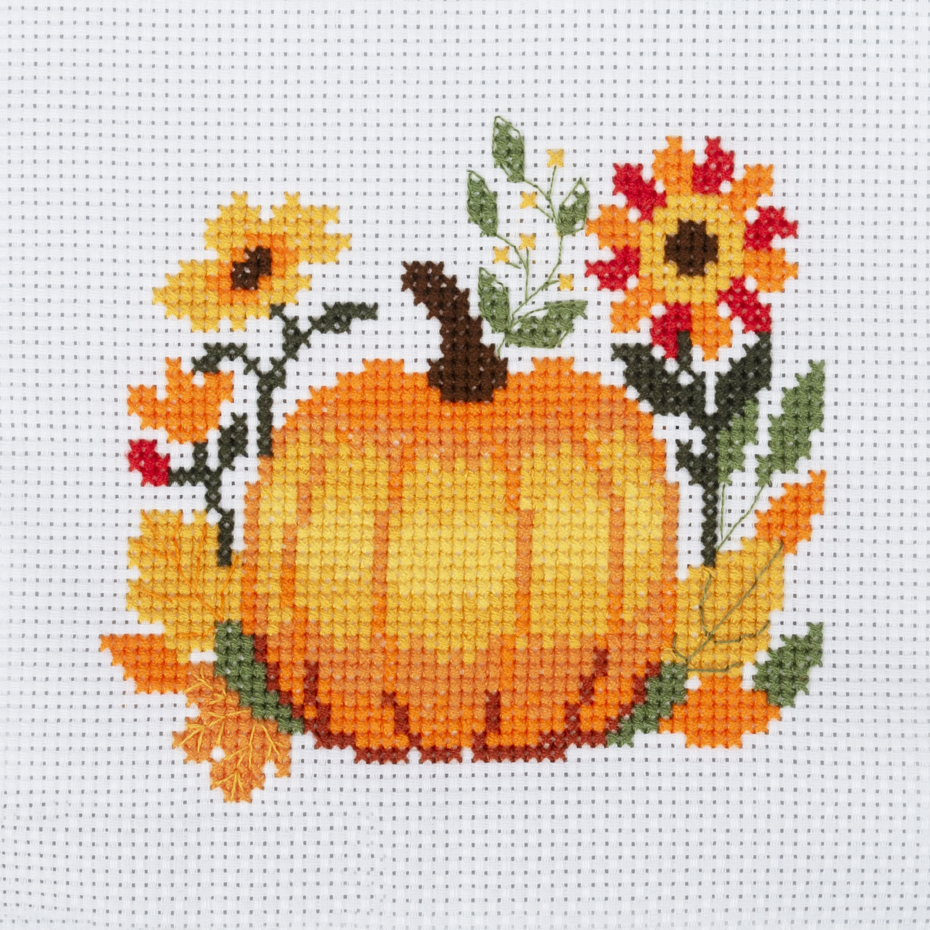 Counted Cross Stitch Kit: Mini: Pumpkin - Image 2